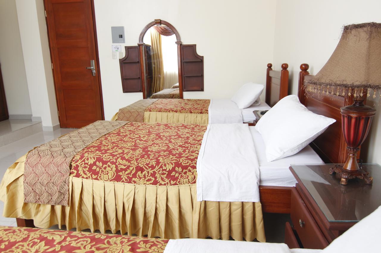 Hotel Versailles Internacional Guayaquil Eksteriør bilde