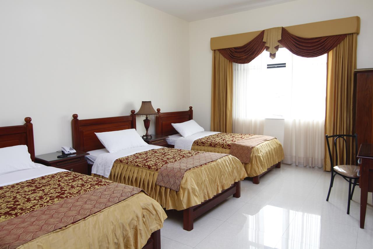 Hotel Versailles Internacional Guayaquil Eksteriør bilde
