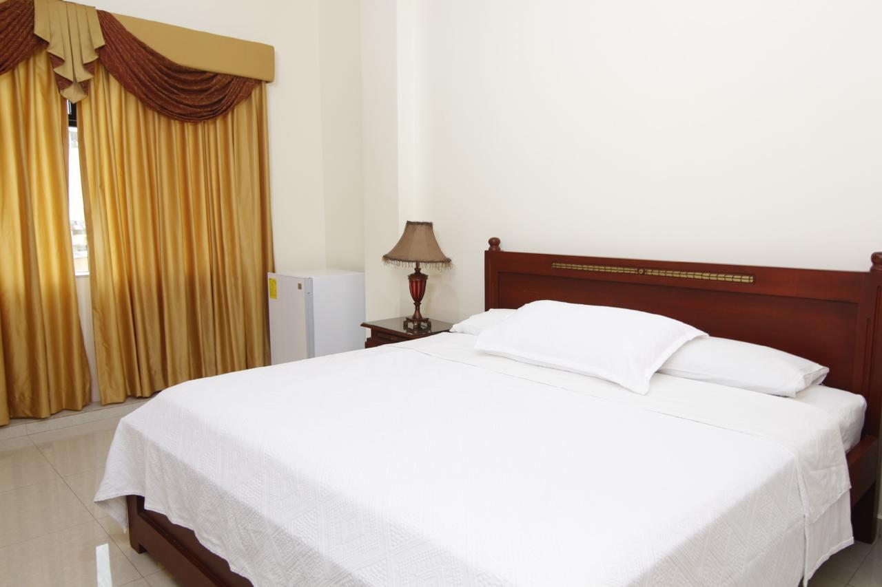 Hotel Versailles Internacional Guayaquil Eksteriør bilde