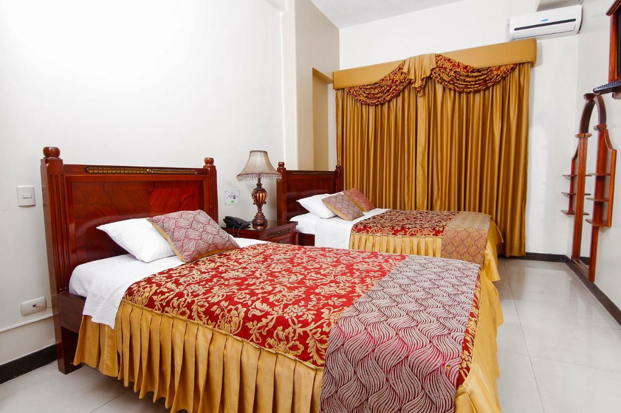 Hotel Versailles Internacional Guayaquil Eksteriør bilde