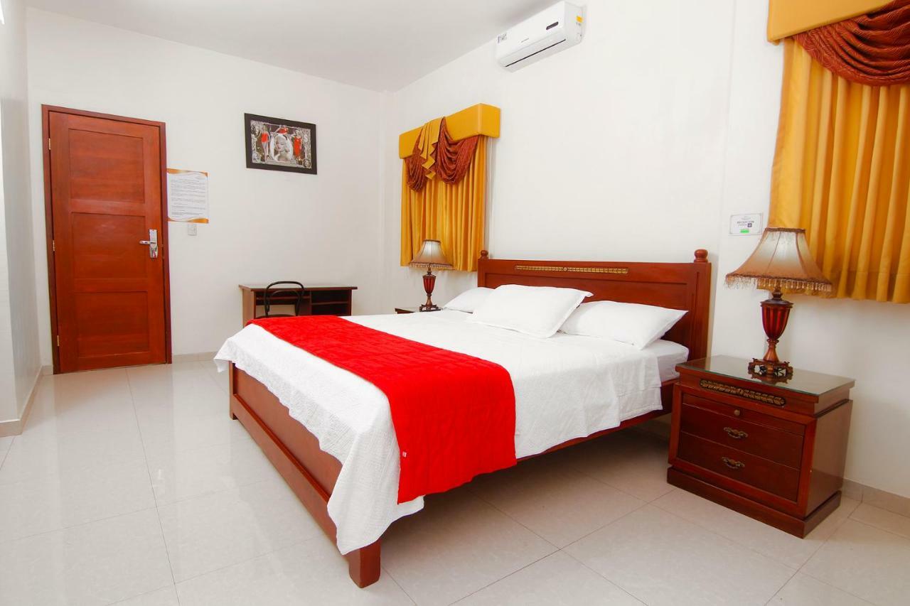 Hotel Versailles Internacional Guayaquil Eksteriør bilde